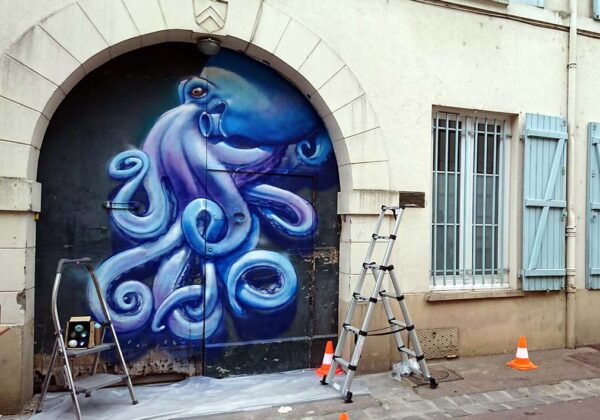 Graff d'une Porte-cochère en Eure-et-Loire