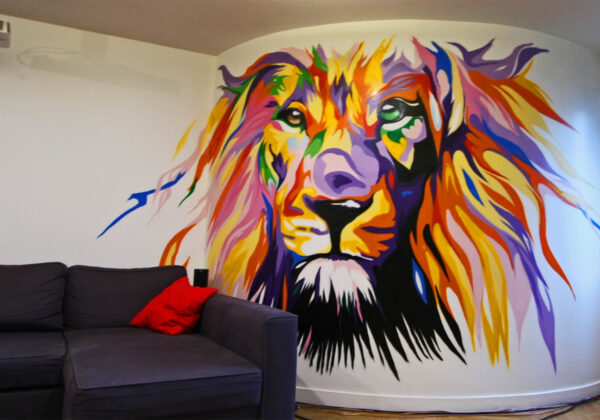 Graff d'intérieur à Vincennes avec un lion dans le salon