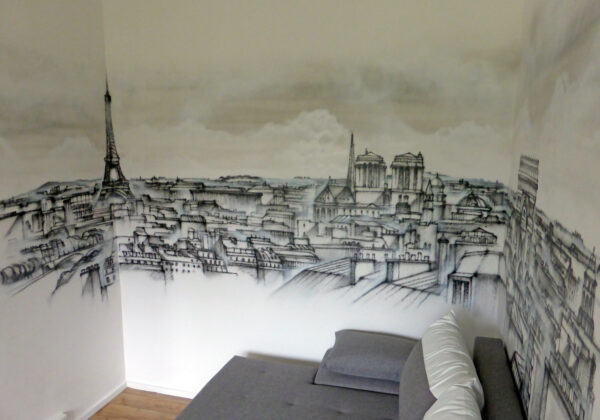 Vue de Paris sur un mur d'intérieur à Montpellier