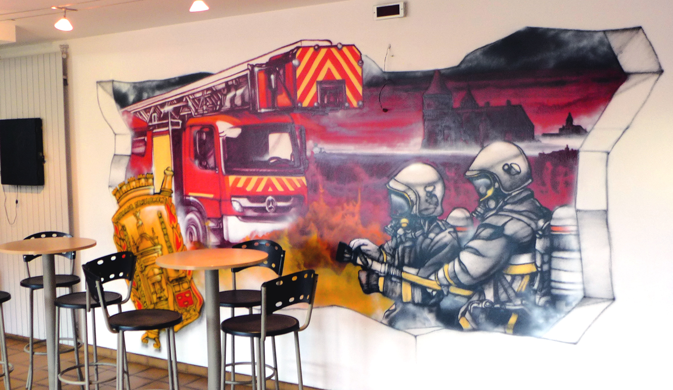 Fresque fait par déco graffeur dans une caserne de pompier à Châteauroux