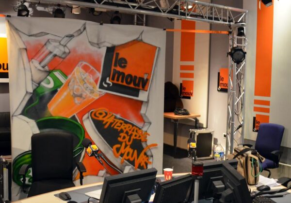Déco graff du plateau de Radio France le mouv