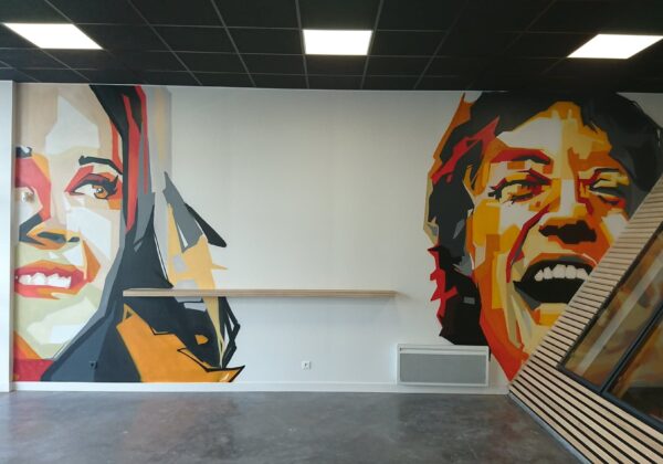 Fresque sur un mur d'intérieur d'une agence d'intérim à Tour