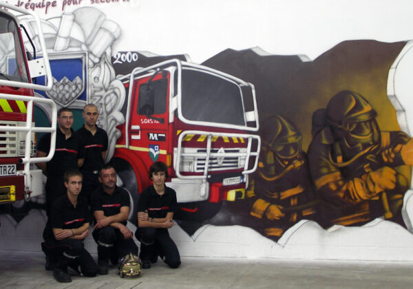 Décograff dans une caserne de pompiers à Caen