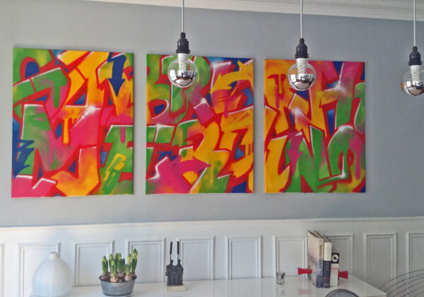 Tryptique de lettres de famille en style graffitis