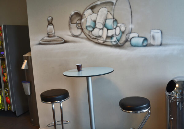 Décoration d'une salle de pause à Aubervilliers, agence d'ingénieurs.
